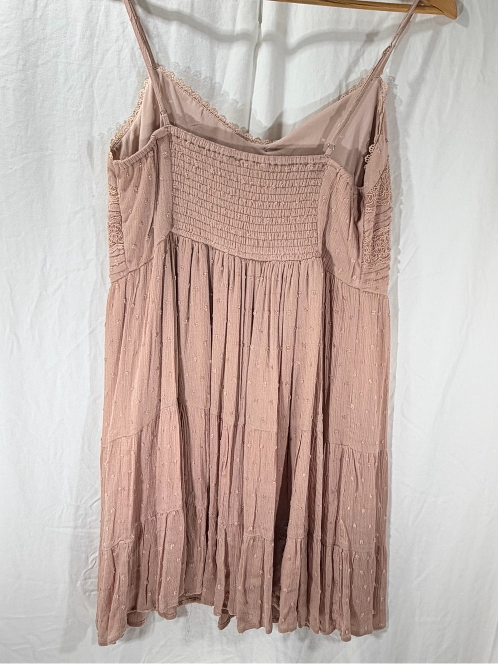 Romantic Dusty Rose Lace-Trim Midi Dress - Picture 2 of 7